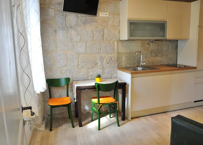 Modern In The Center * 斯普利特